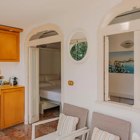 아파트 23baci, 카프리