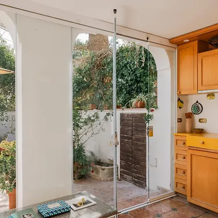 アパート 23baci, カプリ